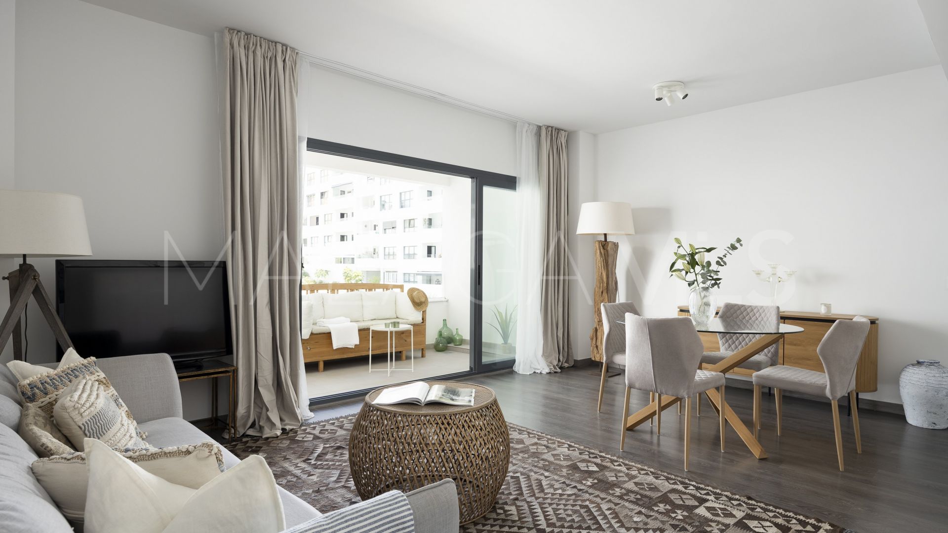 Apartamento de 2 bedrooms a la venta in Estepona Ciudad