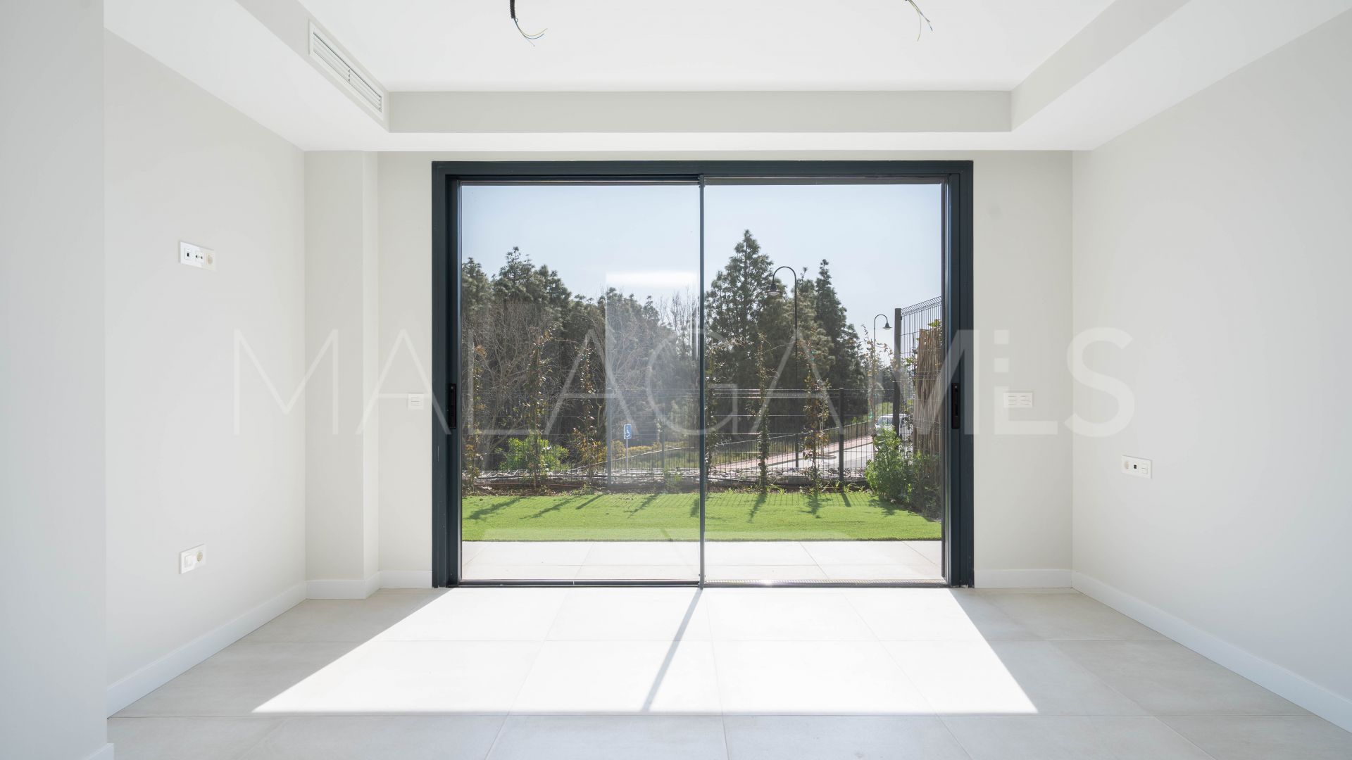 Buy 3 bedrooms town house in El Chaparral