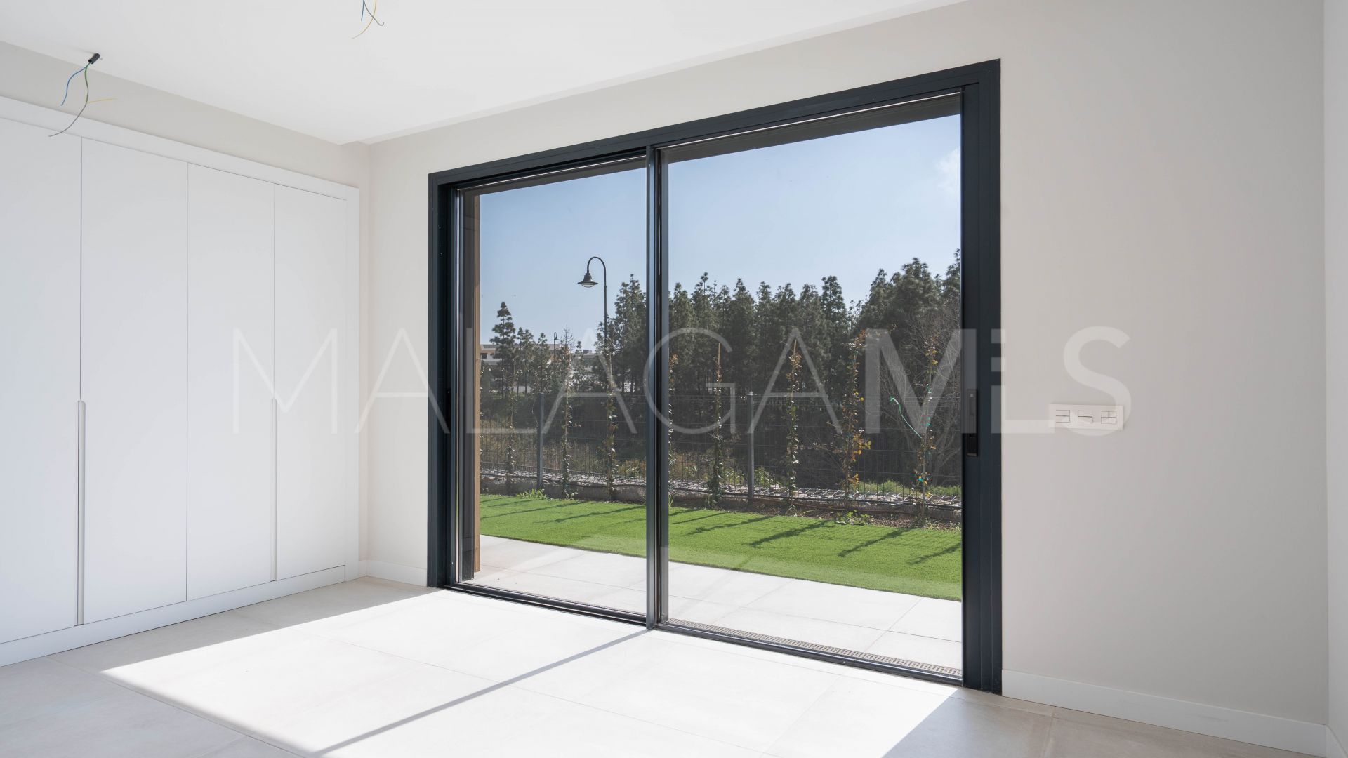 Buy 3 bedrooms town house in El Chaparral