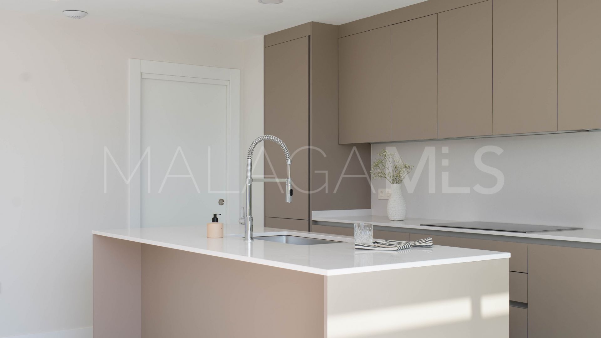 Adosado for sale in El Chaparral de 3 bedrooms