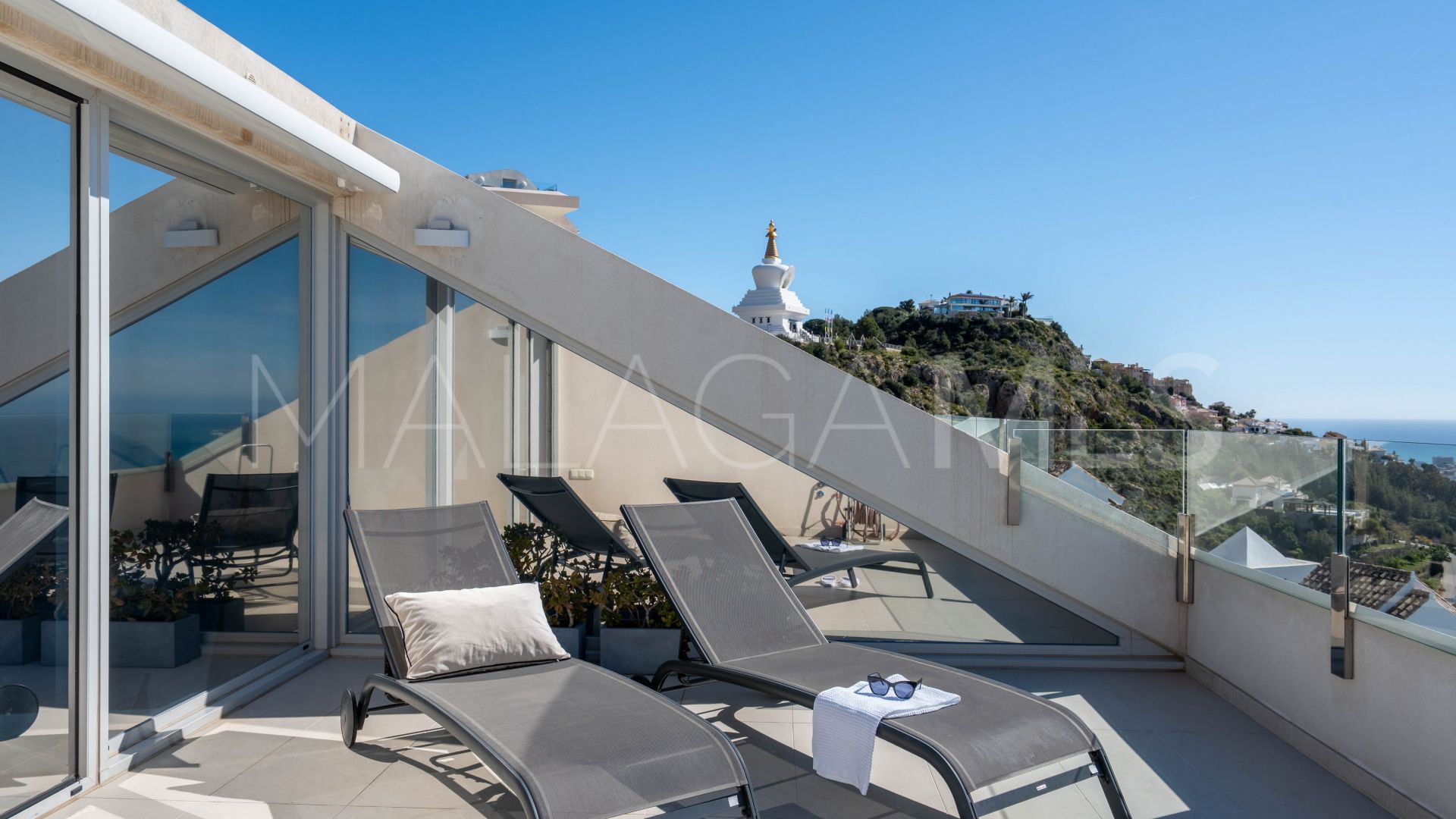 Se vende atico duplex de 3 bedrooms in Benalmadena