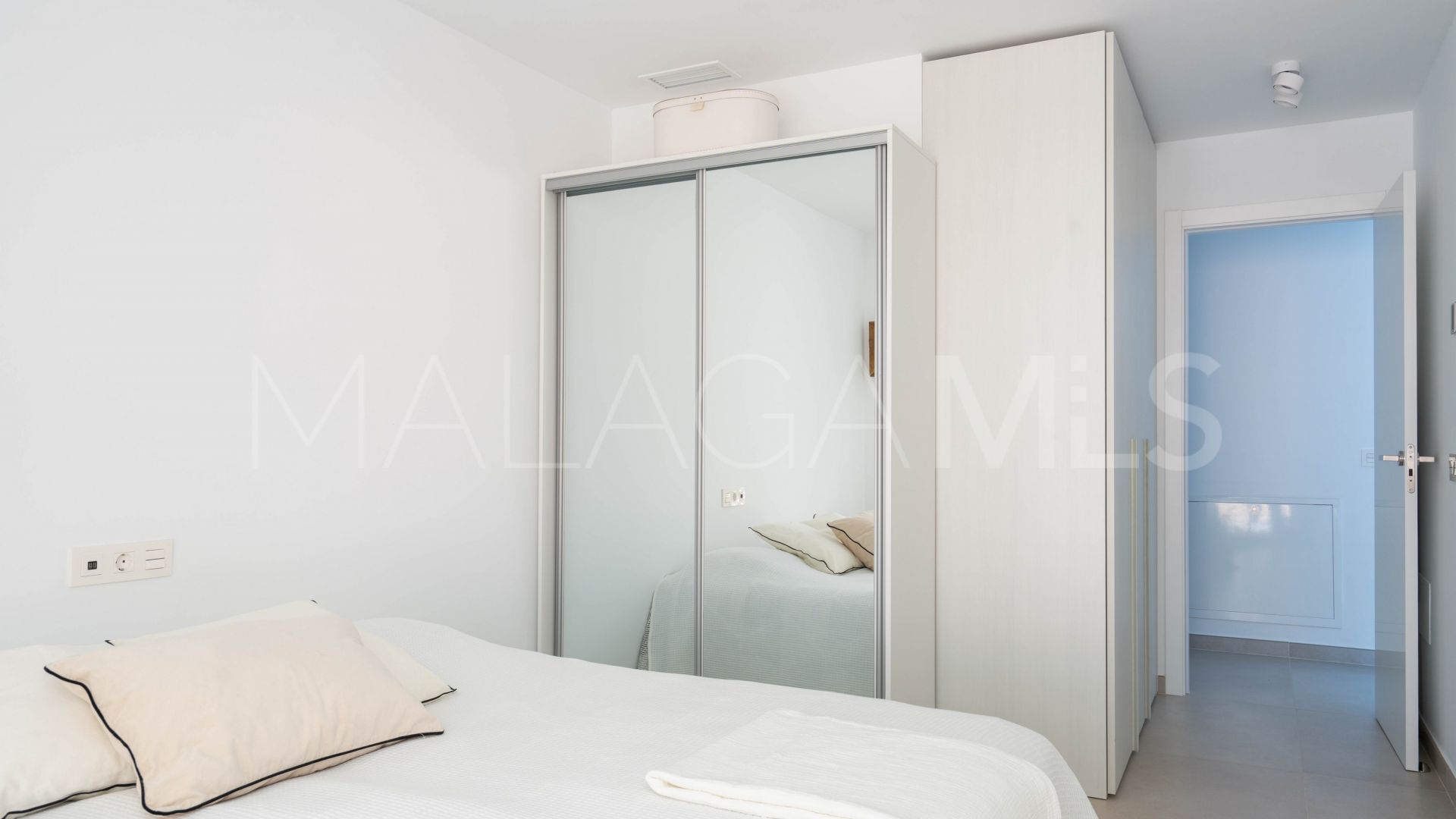 Se vende atico duplex de 3 bedrooms in Benalmadena