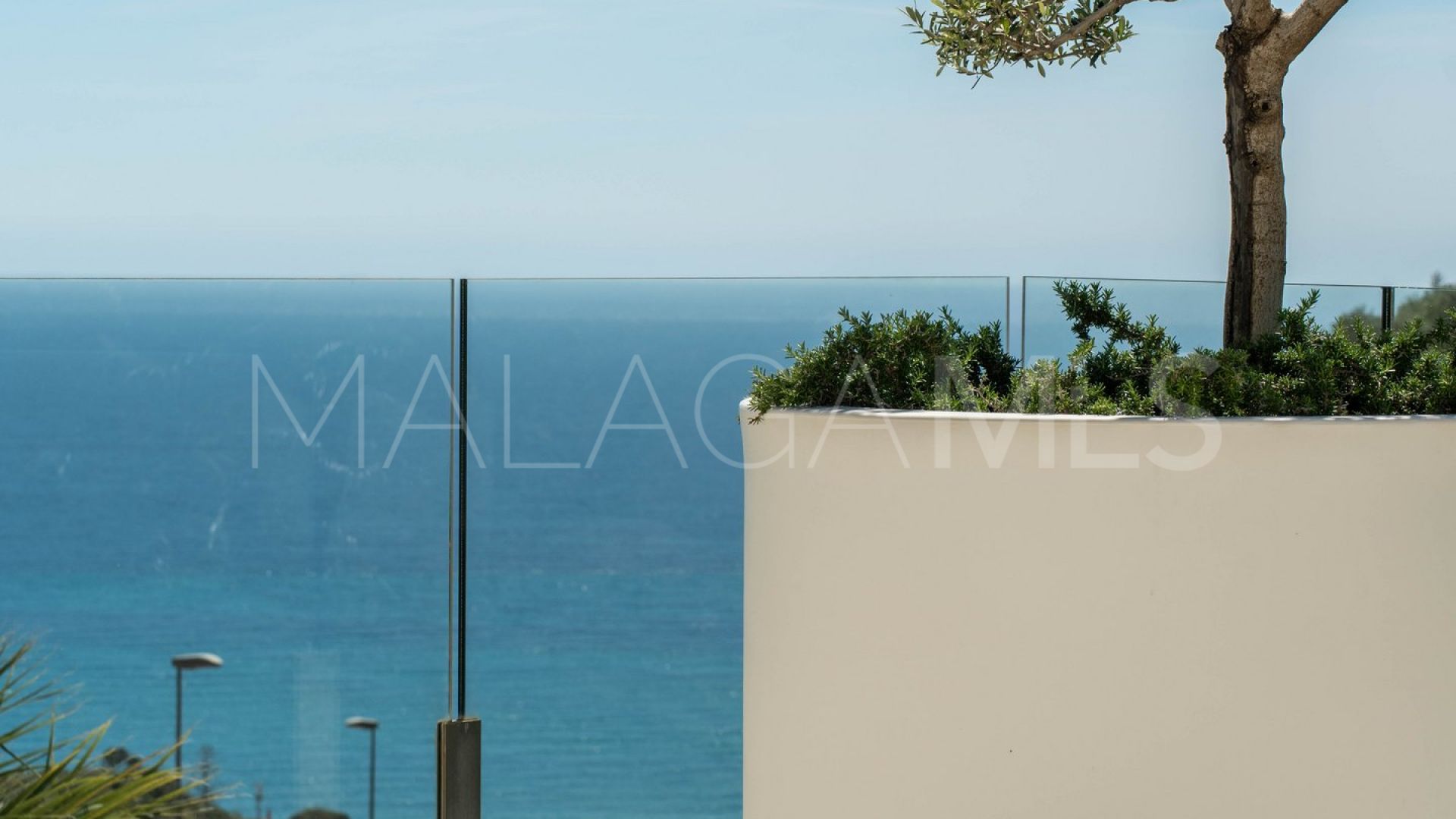 Se vende atico duplex de 3 bedrooms in Benalmadena