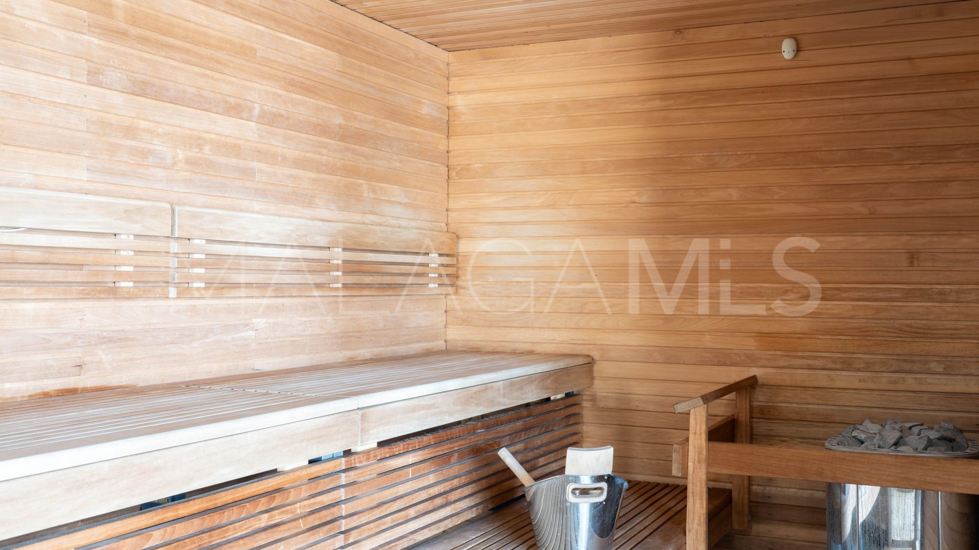 Se vende atico duplex de 3 bedrooms in Benalmadena