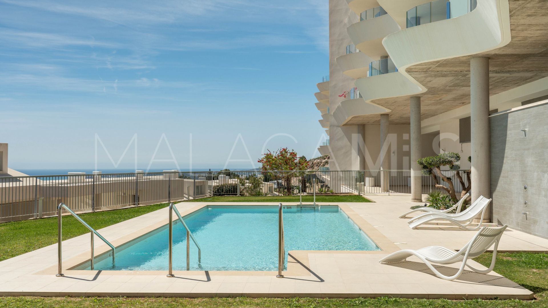 Se vende atico duplex de 3 bedrooms in Benalmadena