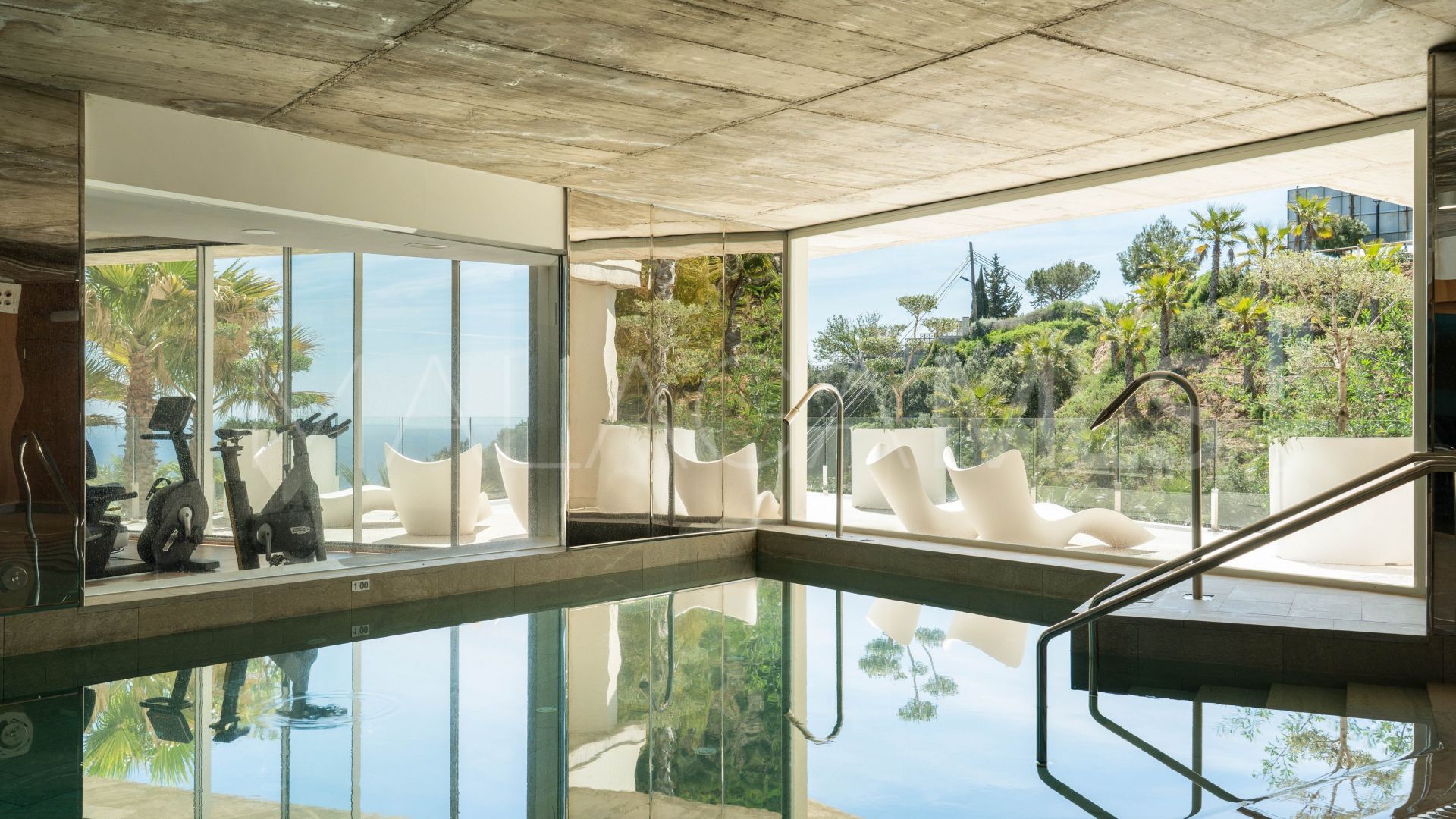 Se vende atico duplex de 3 bedrooms in Benalmadena