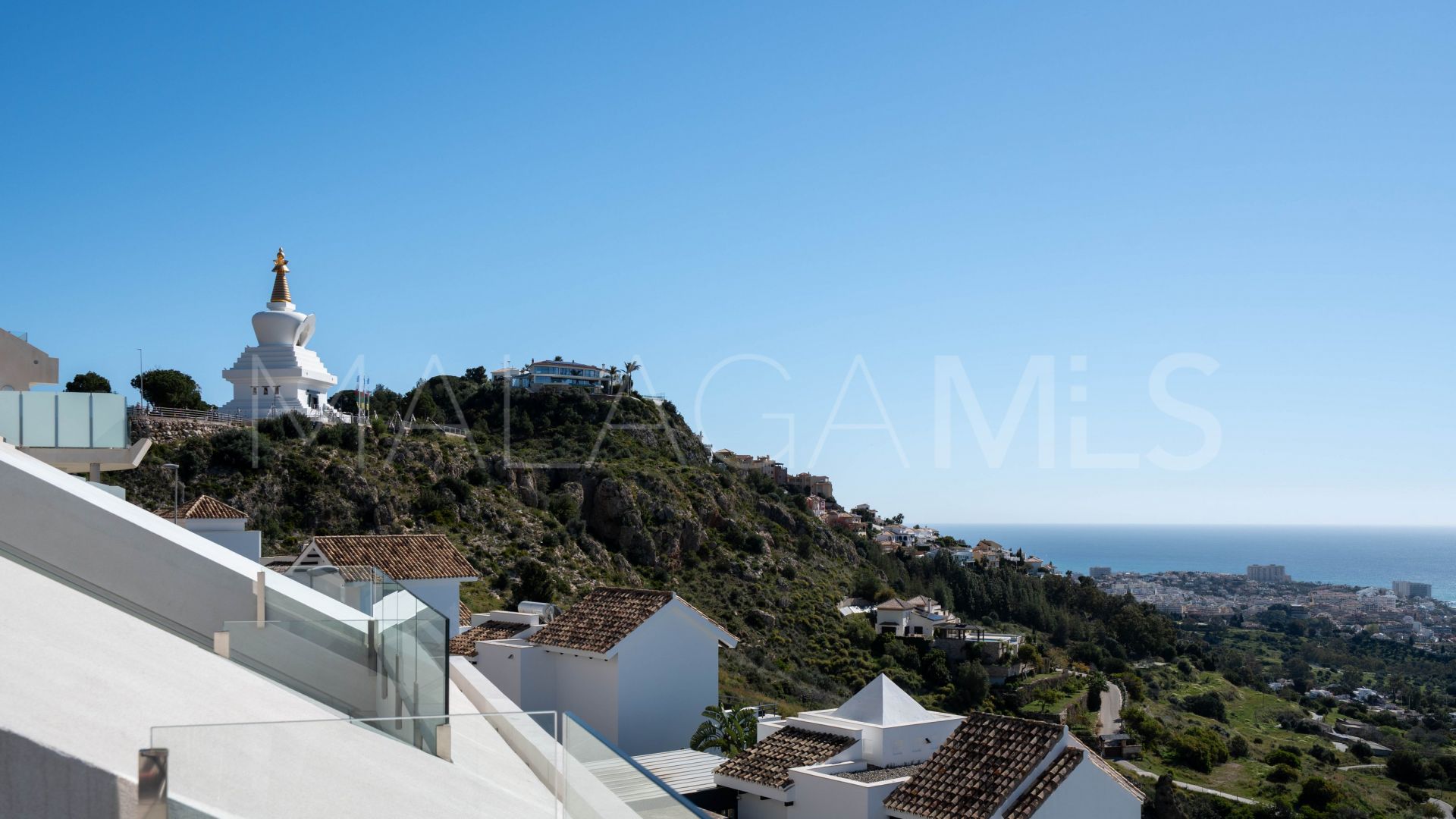 Se vende atico duplex de 3 bedrooms in Benalmadena