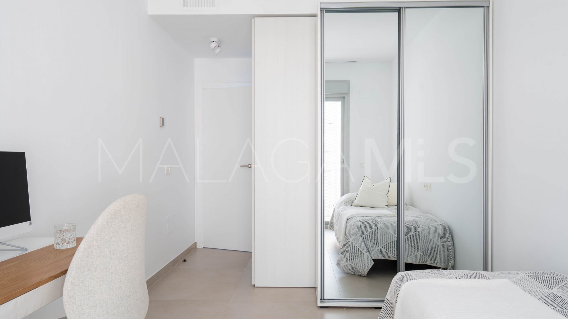Se vende atico duplex de 3 bedrooms in Benalmadena