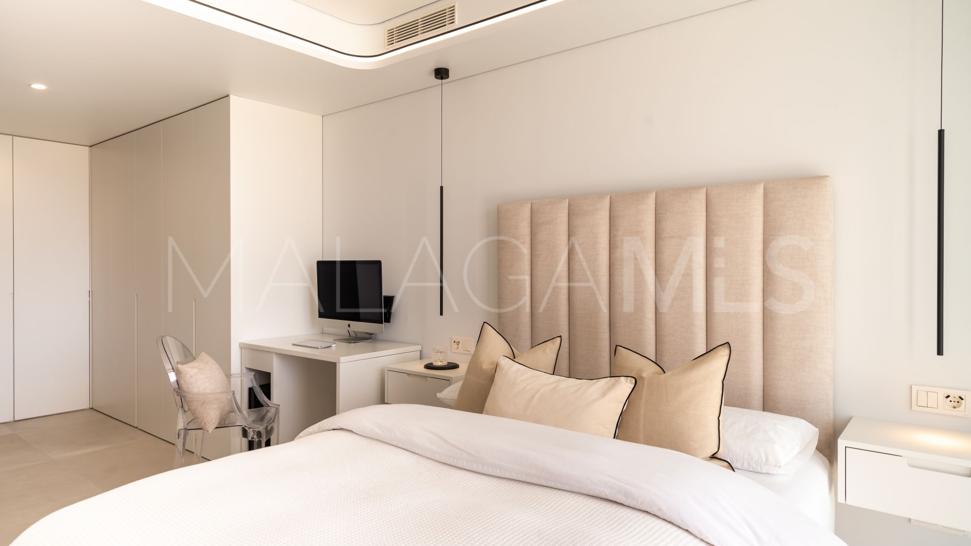 Villa for sale in Cala de Mijas