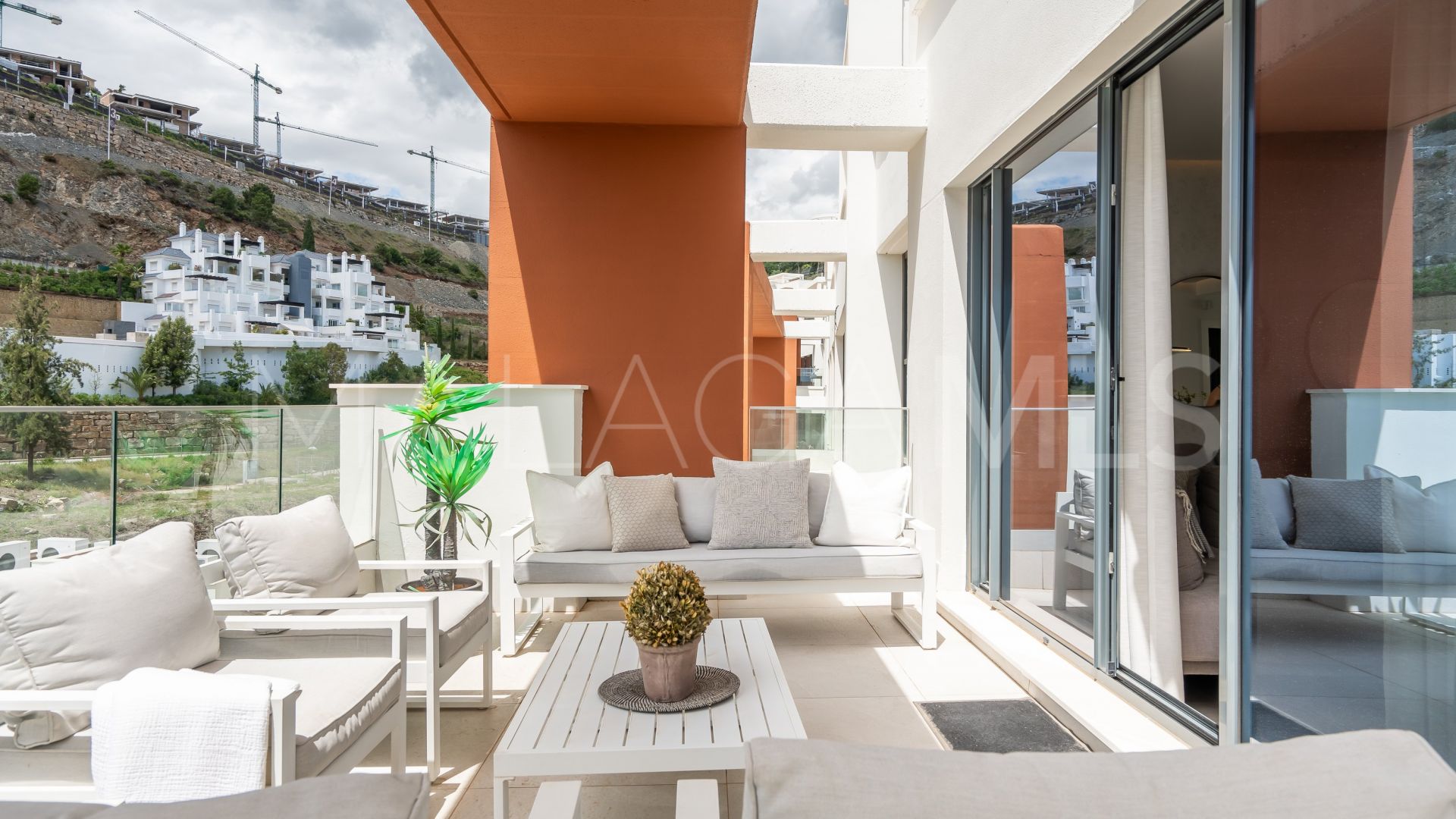 Penthaus for sale in Alborada Homes