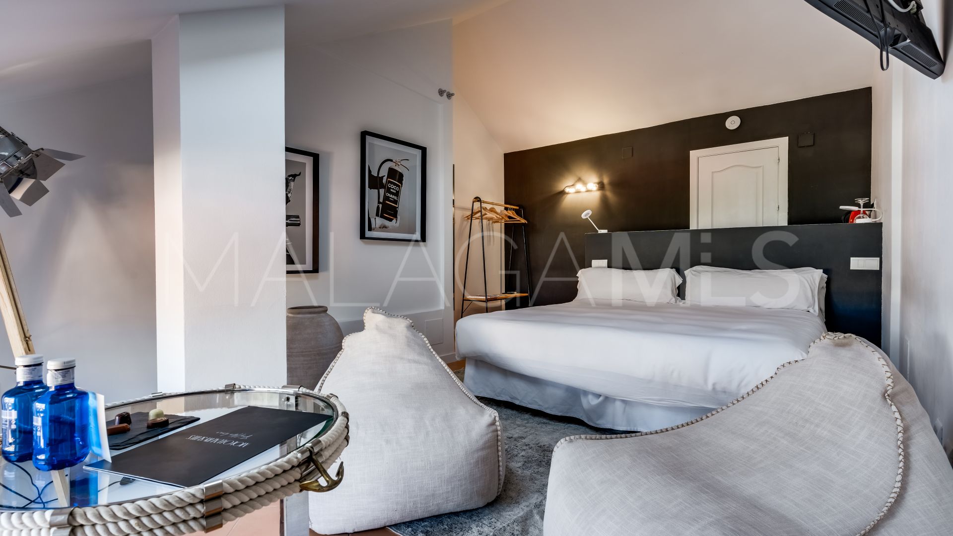For sale penthouse with 3 bedrooms in Nueva Andalucia