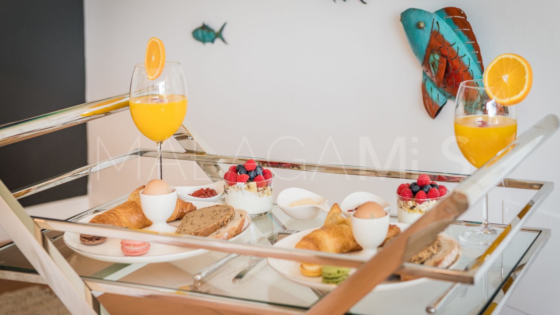 For sale penthouse with 3 bedrooms in Nueva Andalucia