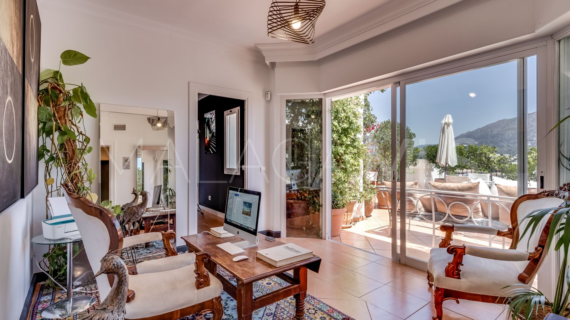 For sale penthouse with 3 bedrooms in Nueva Andalucia