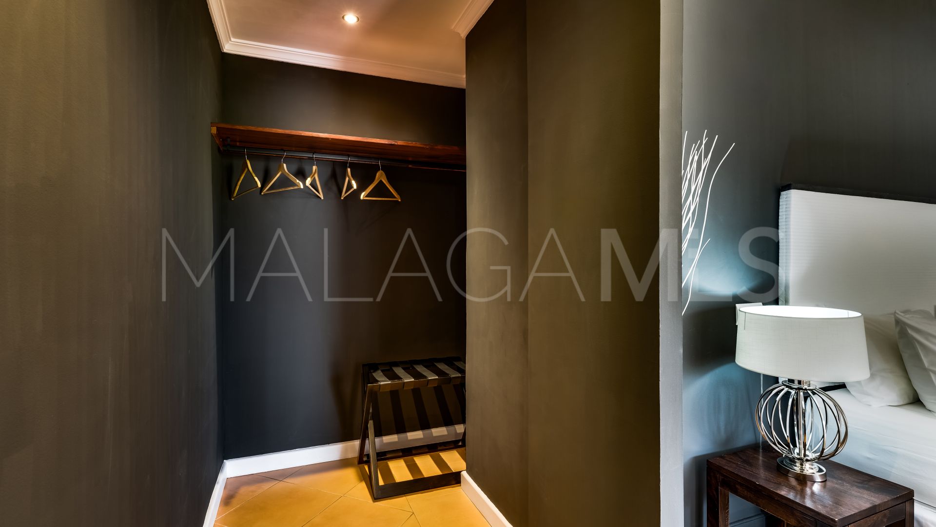 For sale penthouse with 3 bedrooms in Nueva Andalucia