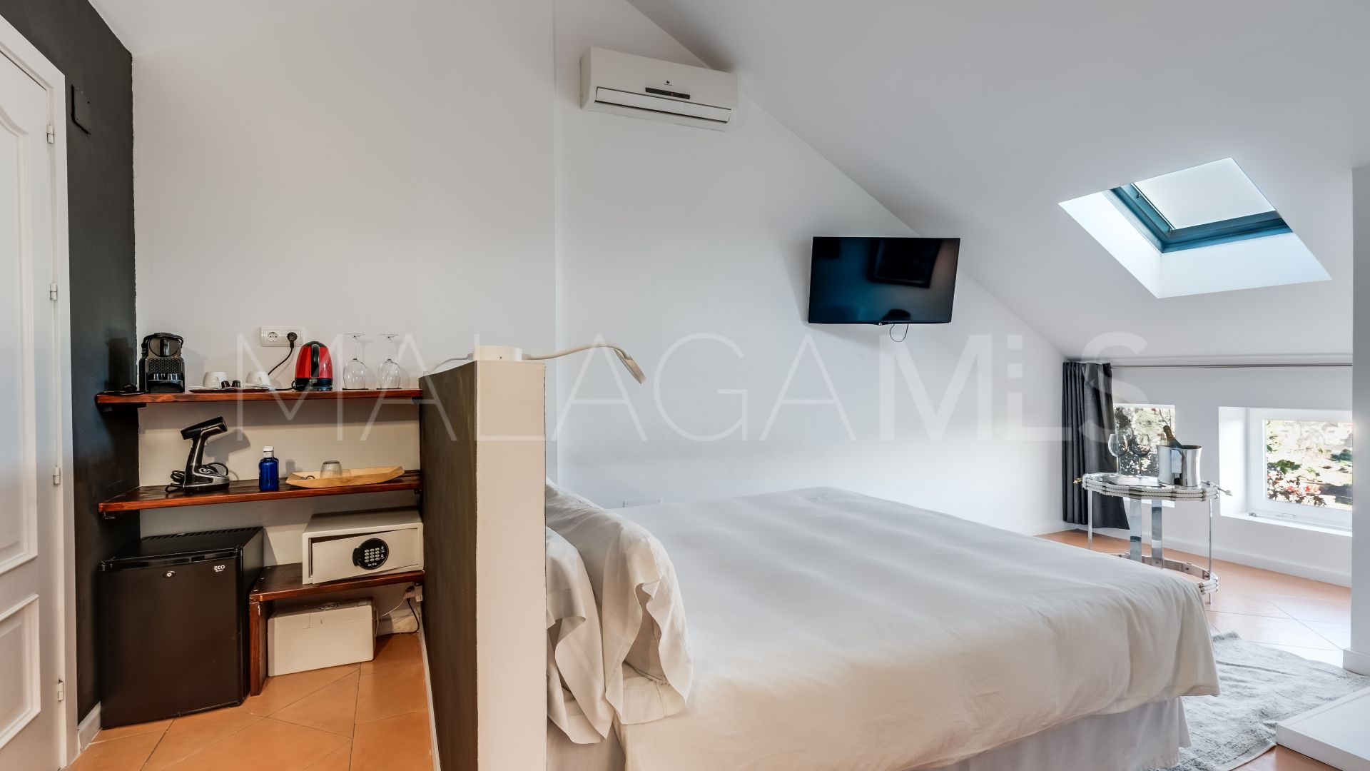 For sale penthouse with 3 bedrooms in Nueva Andalucia