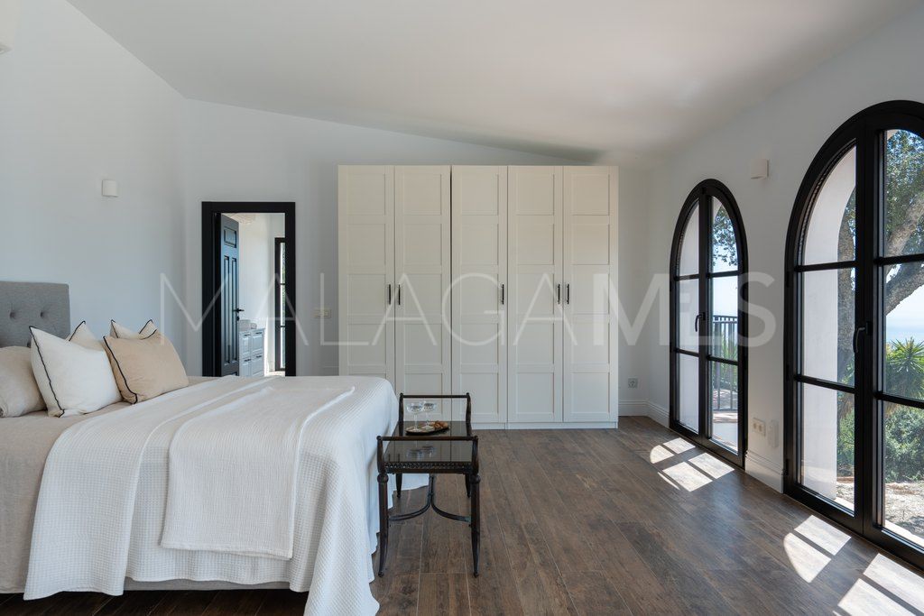 Finca for sale in Casares
