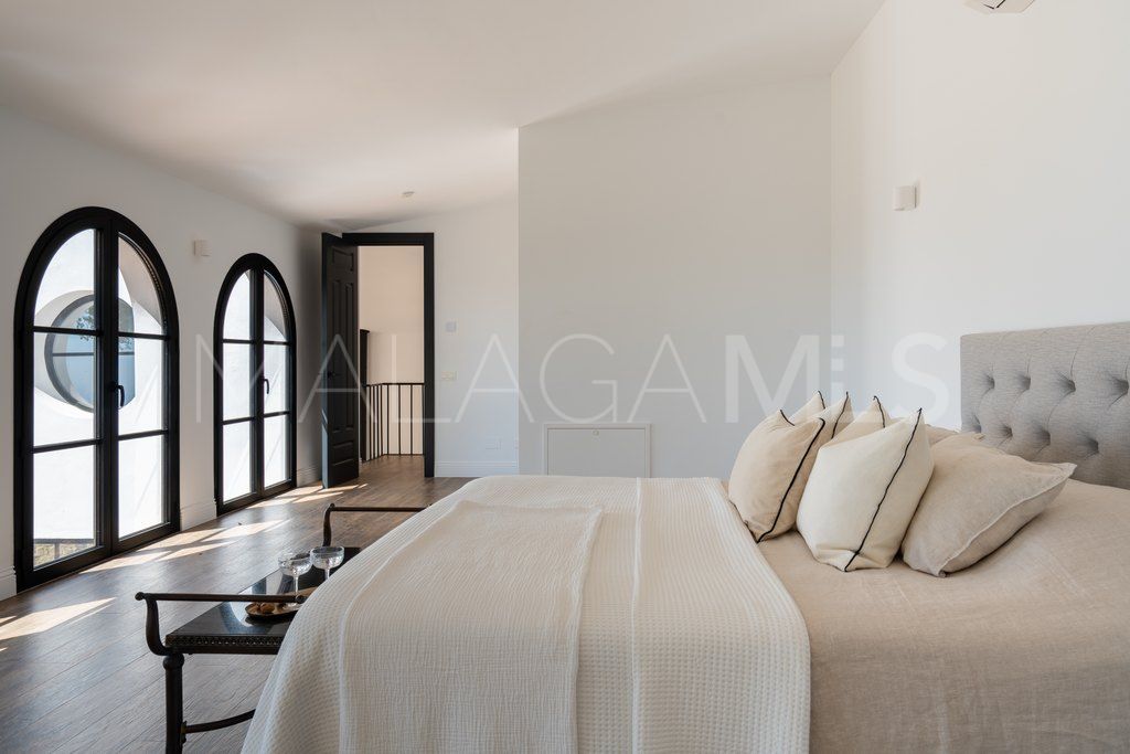 Finca for sale in Casares