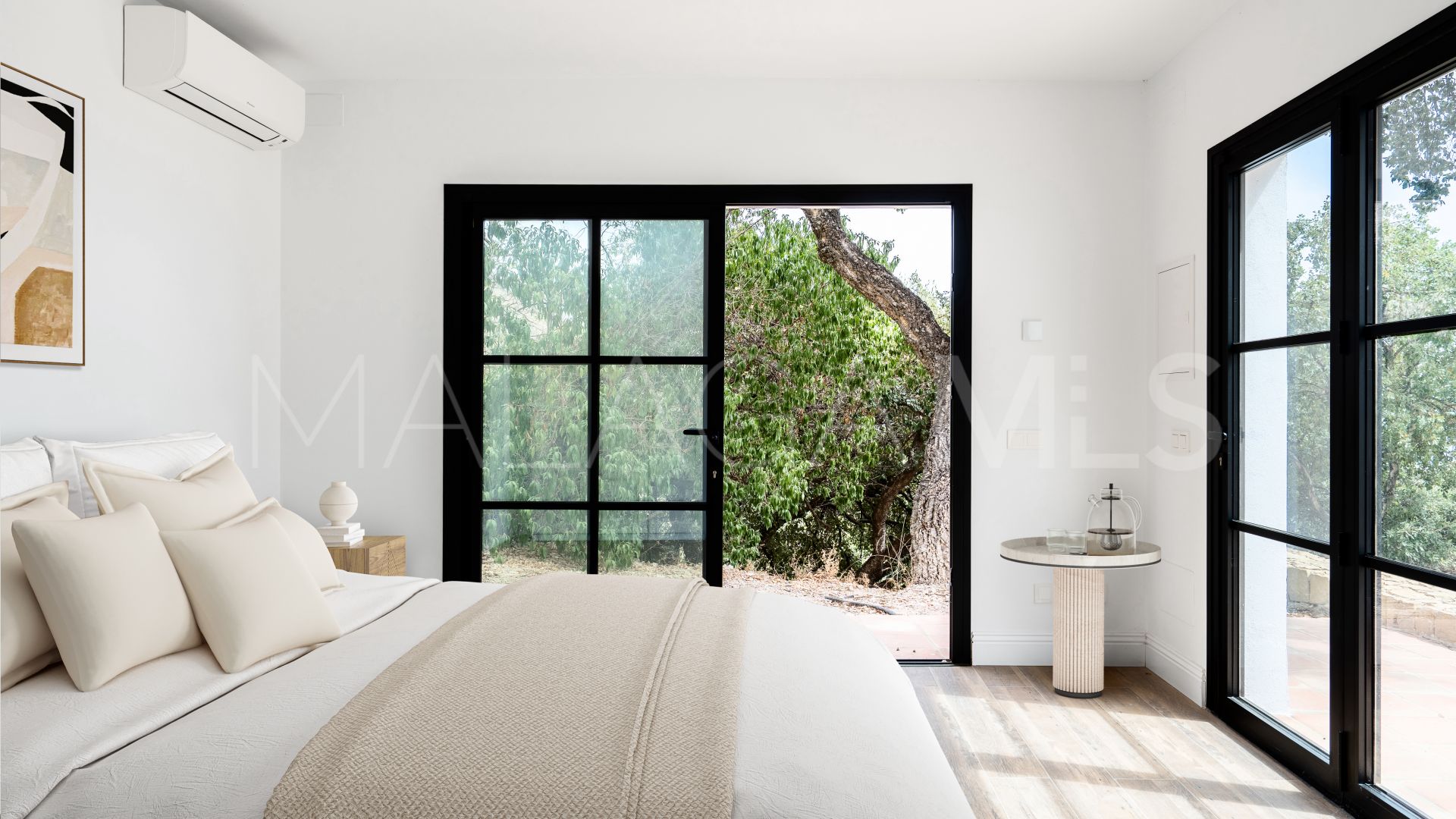 Finca with 5 bedrooms for sale in Casares