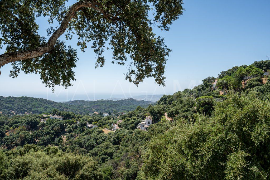 Finca for sale in Casares