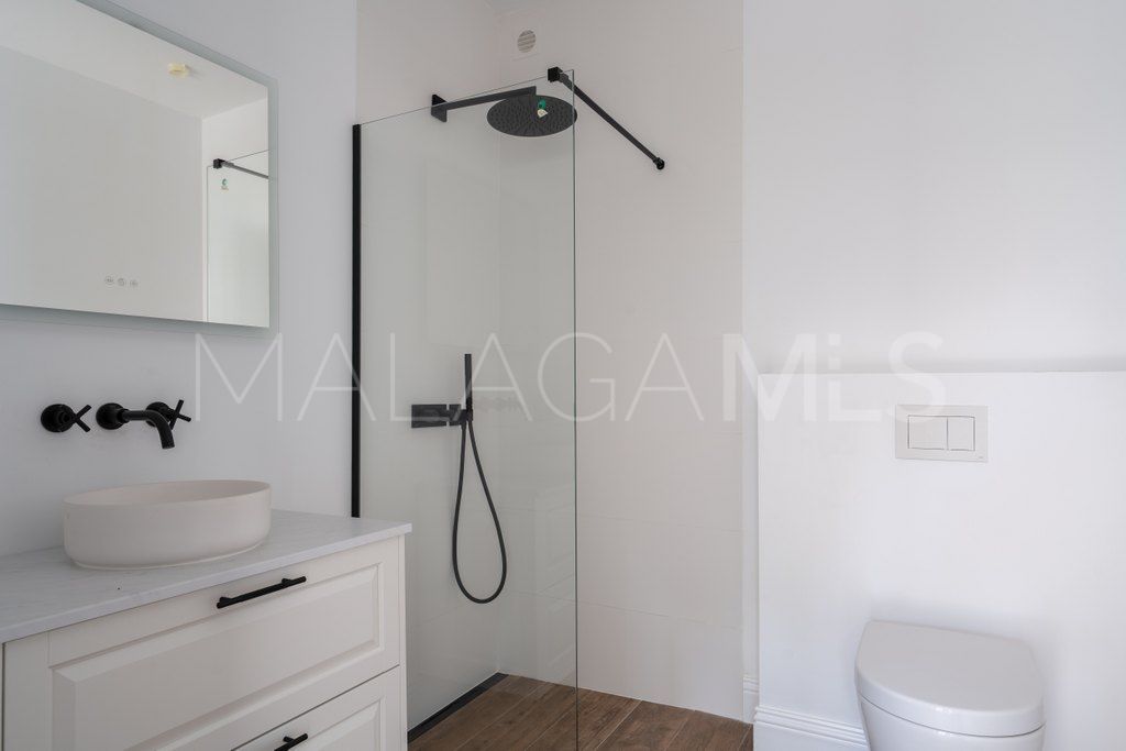 Finca for sale in Casares