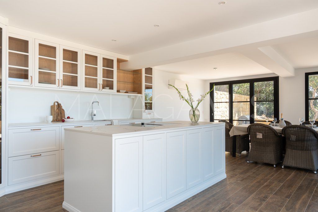 Finca for sale in Casares