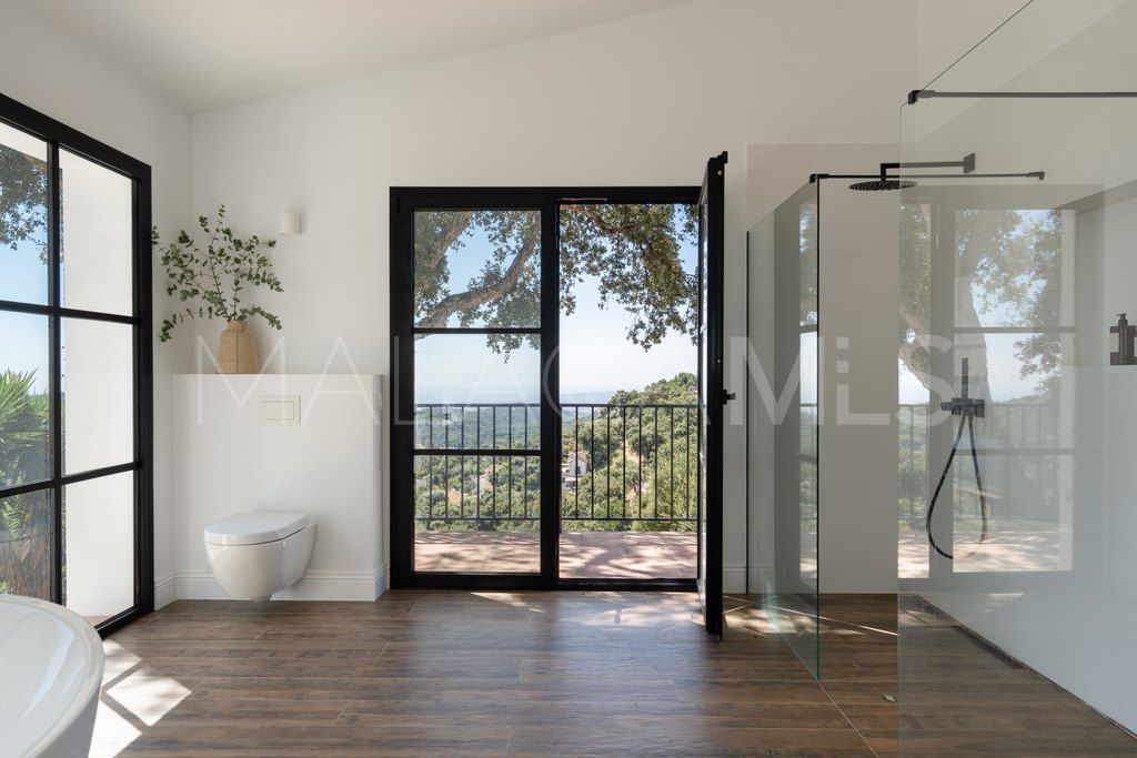 Finca for sale in Casares