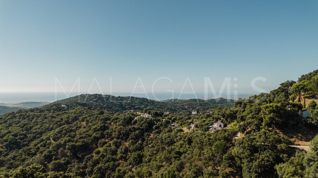 Finca for sale in Casares
