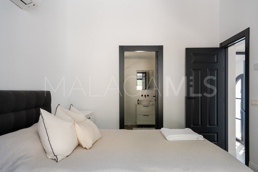 Finca for sale in Casares
