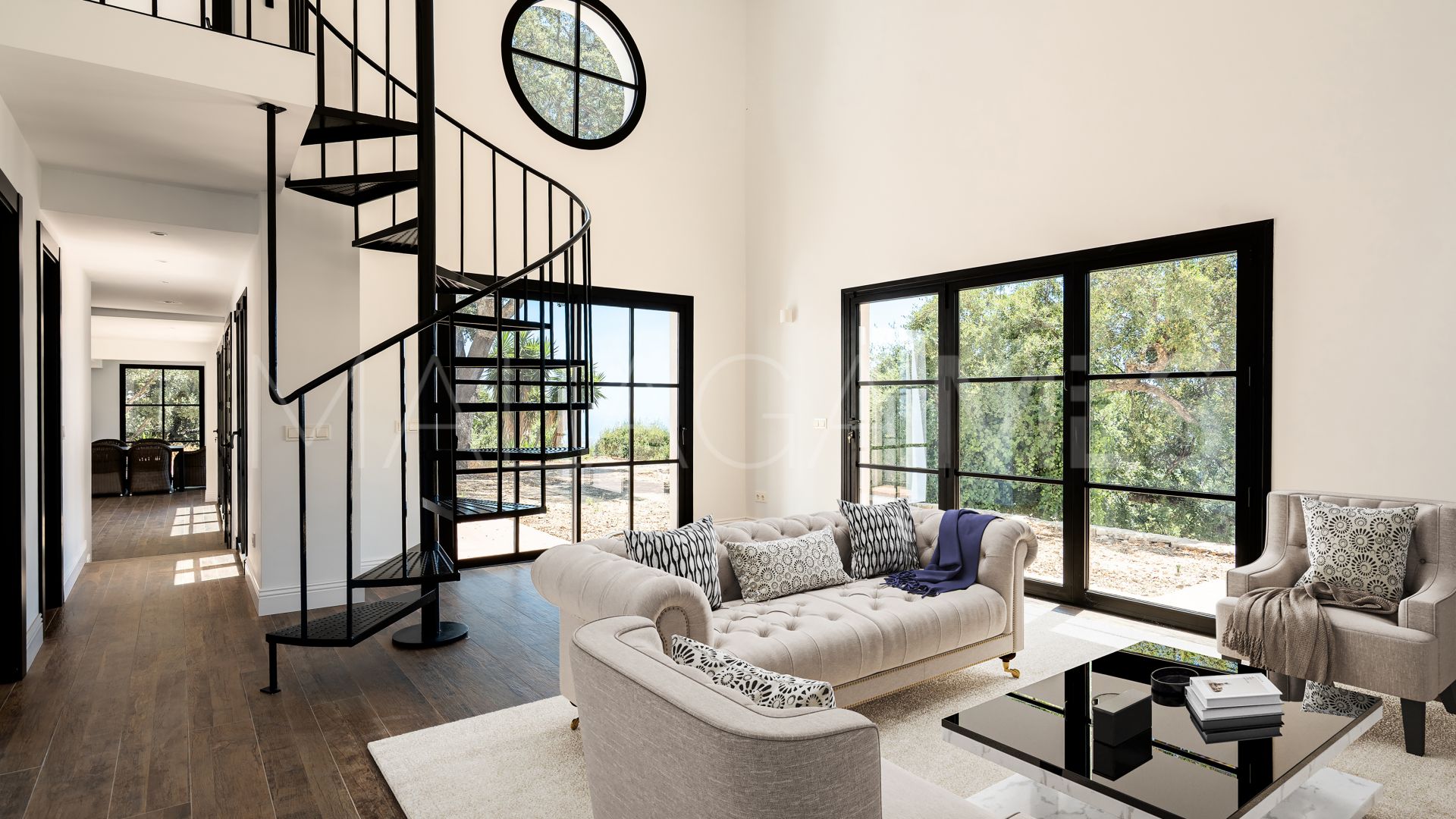 Finca for sale in Casares