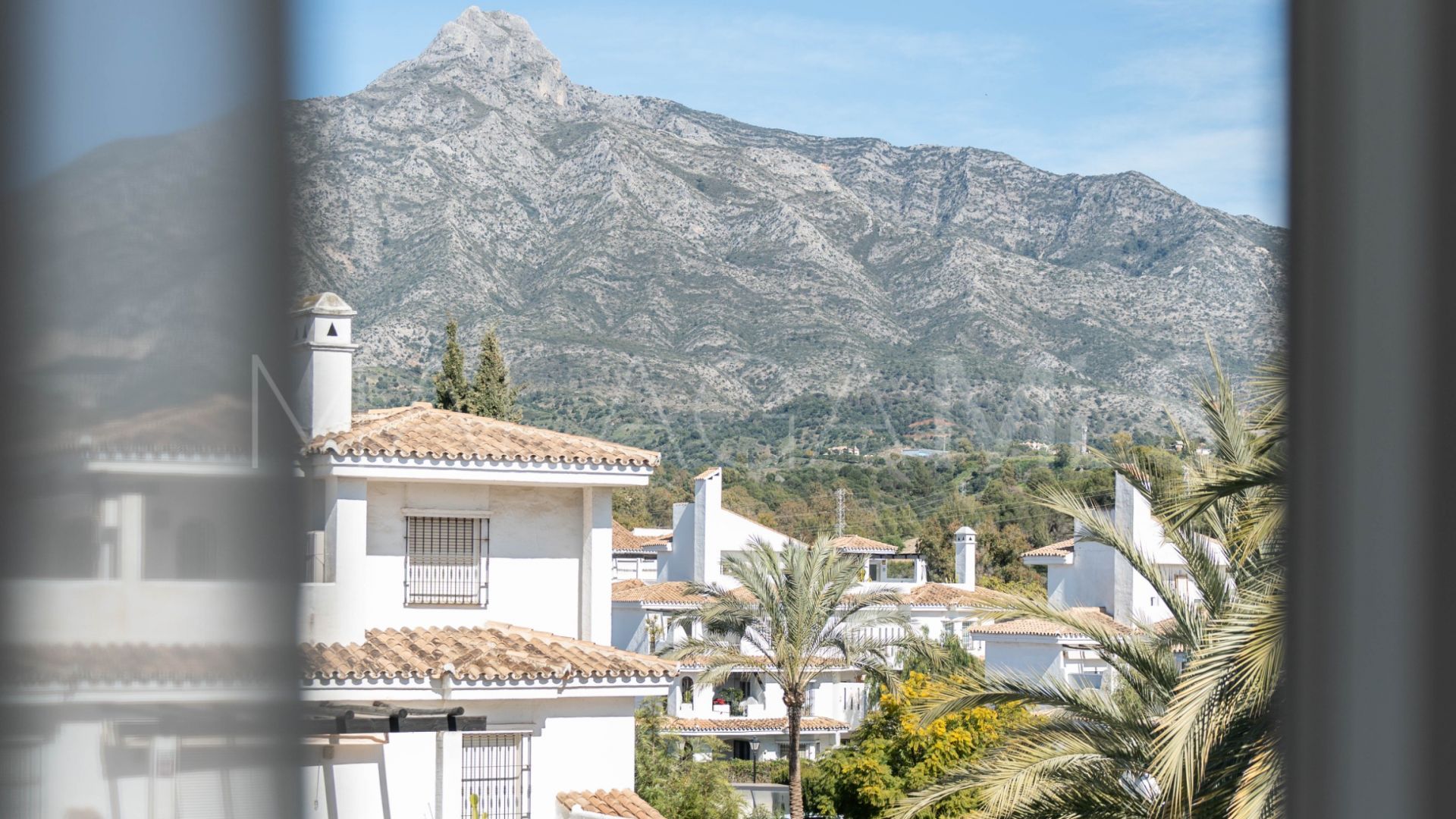 For sale Los Naranjos de Marbella duplex penthouse