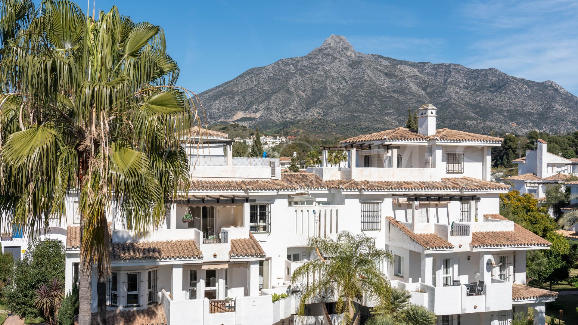 For sale Los Naranjos de Marbella duplex penthouse