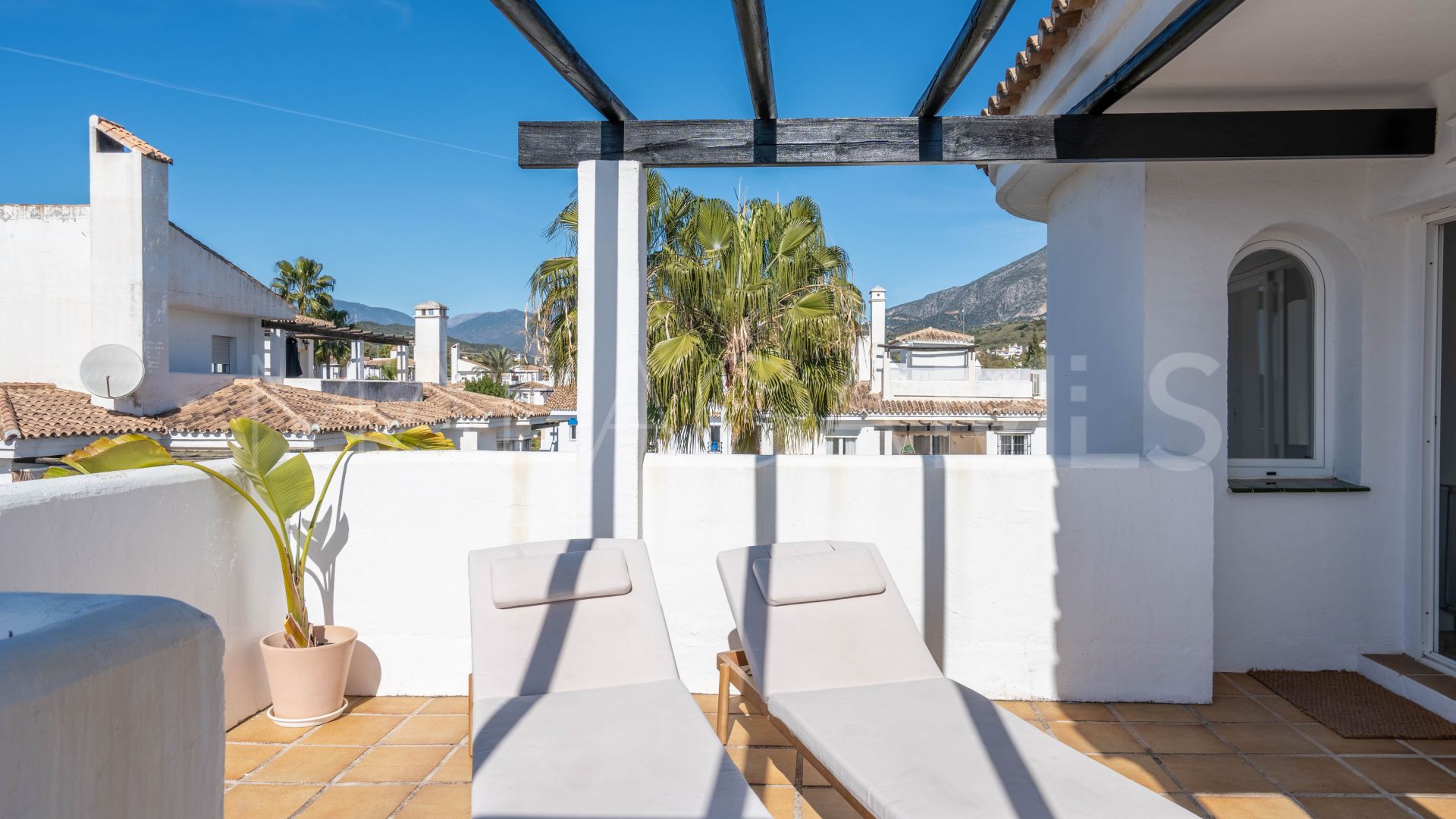 For sale Los Naranjos de Marbella duplex penthouse