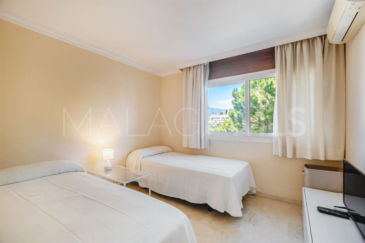 Lägenhet for sale in Nueva Andalucia