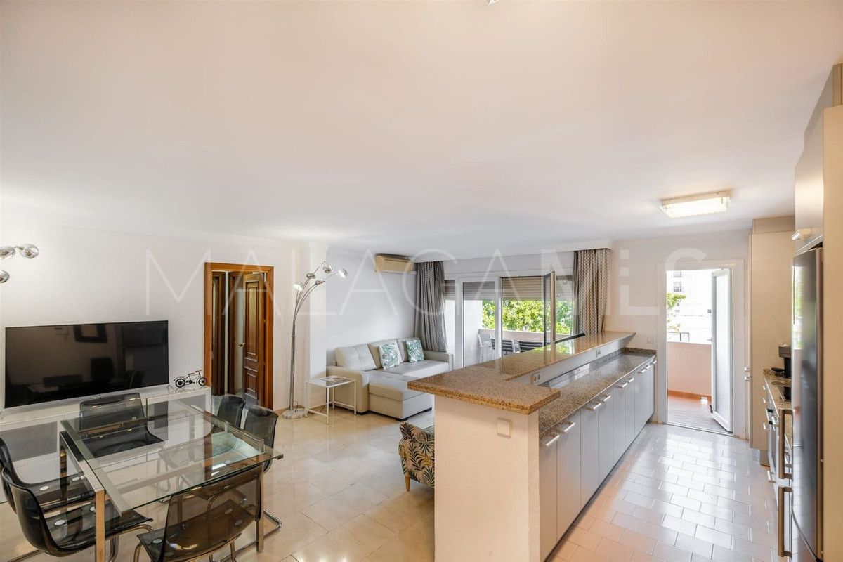 Lägenhet for sale in Nueva Andalucia