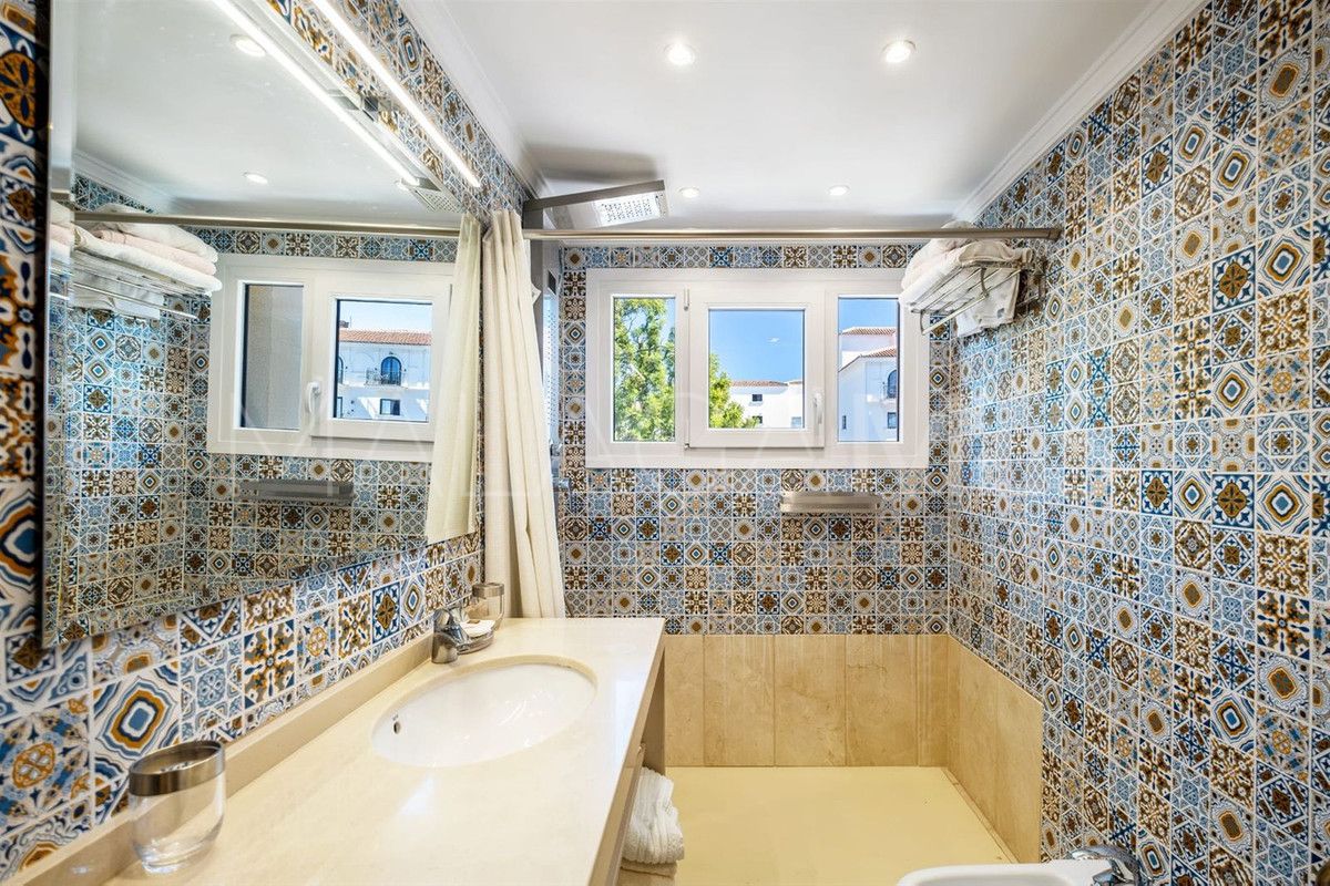 Lägenhet for sale in Nueva Andalucia