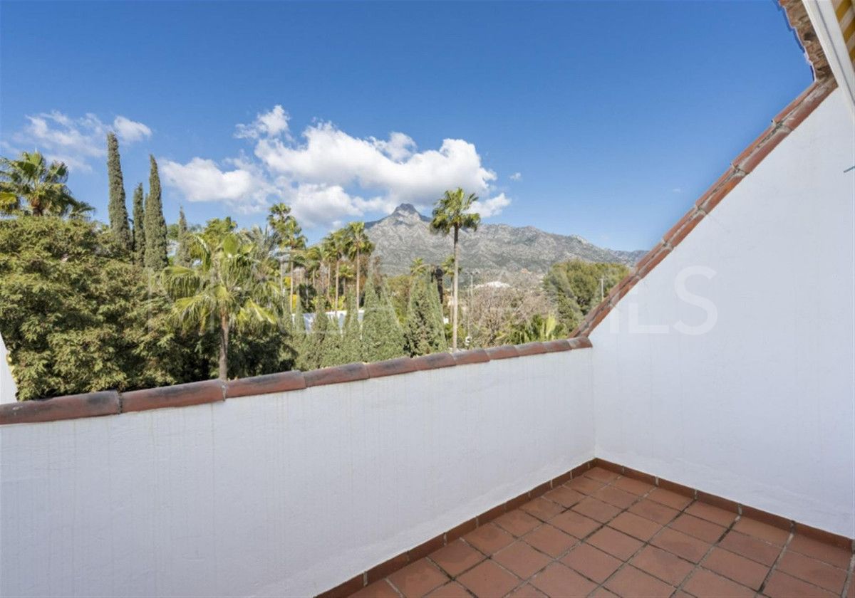 Buy apartamento in Marbella Ciudad de 3 bedrooms