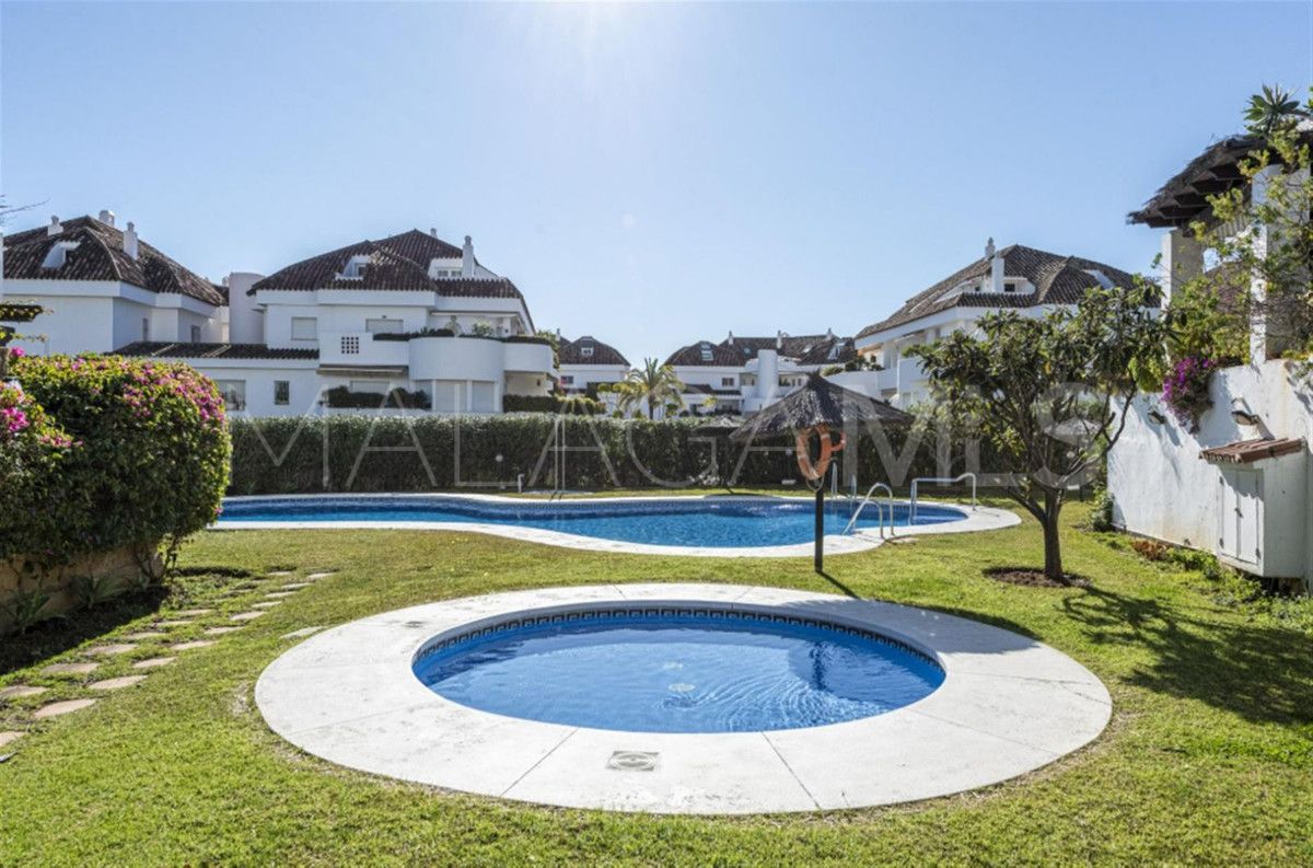 Buy apartamento in Marbella Ciudad de 3 bedrooms