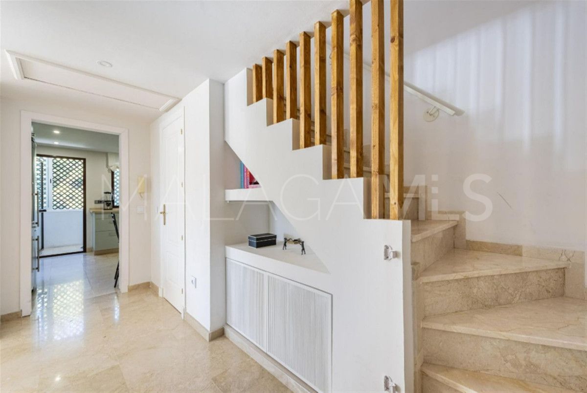 Buy apartamento in Marbella Ciudad de 3 bedrooms
