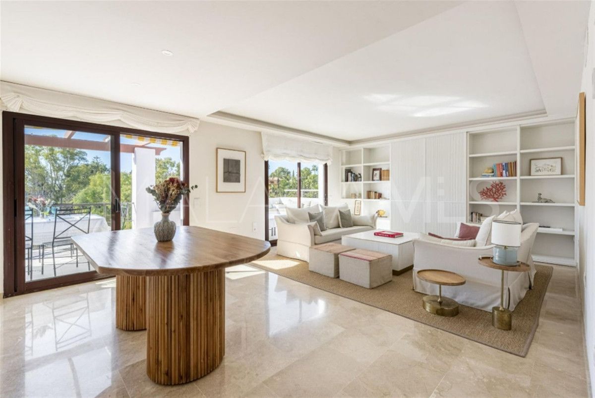 Buy apartamento in Marbella Ciudad de 3 bedrooms