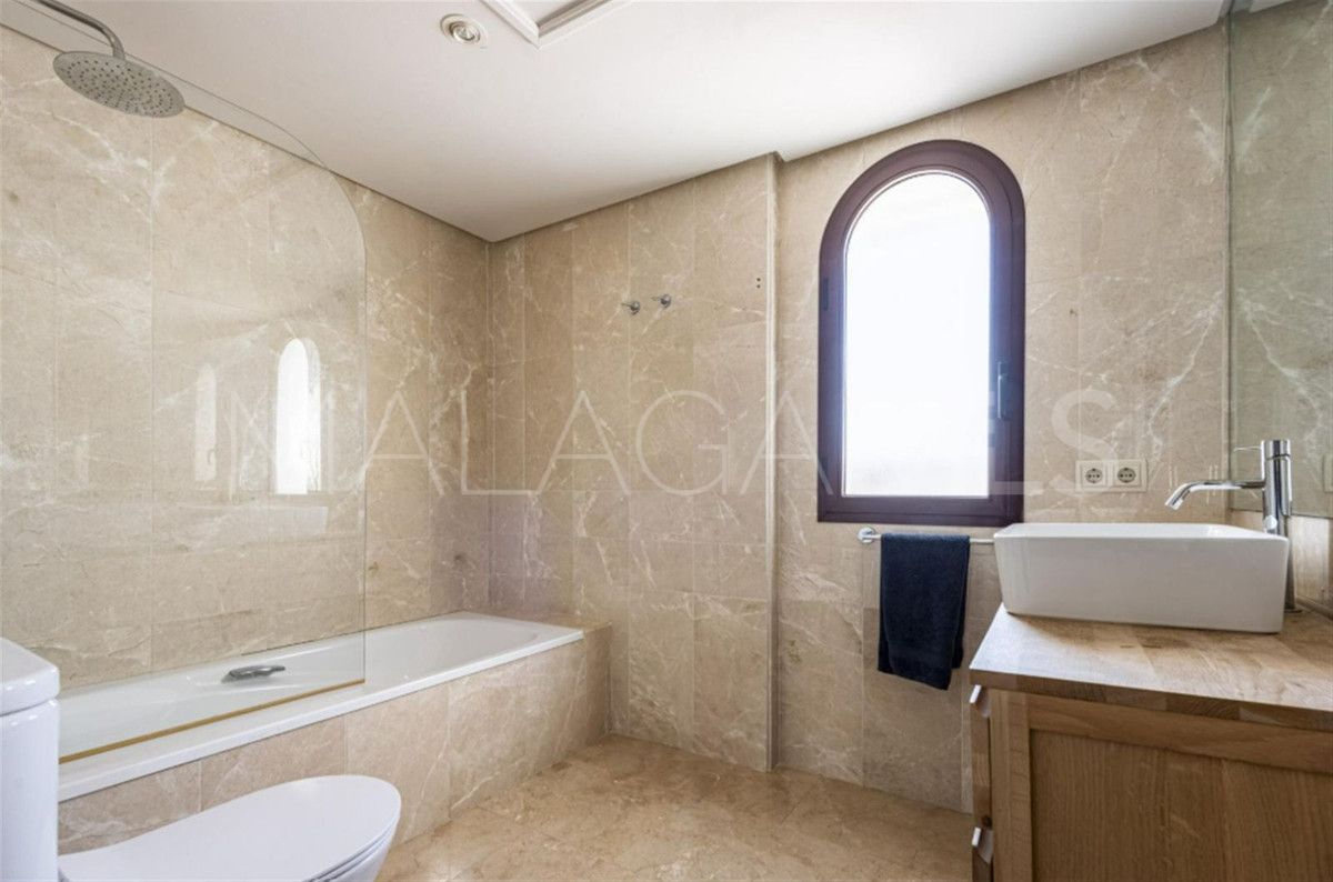 Buy apartamento in Marbella Ciudad de 3 bedrooms