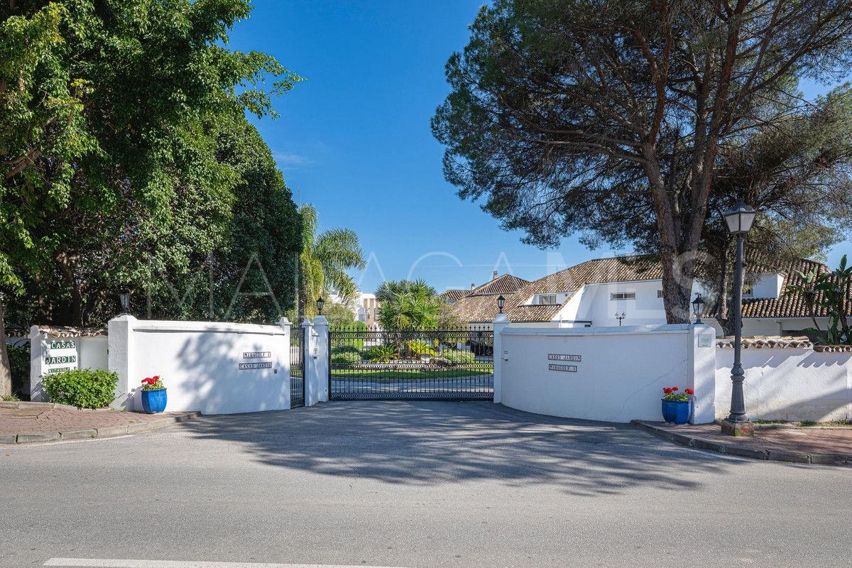 Reihenhaus for sale in Nueva Andalucia