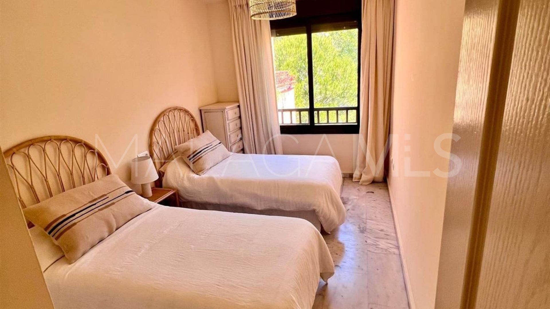 Apartment in Marbella Golden Mile for sale