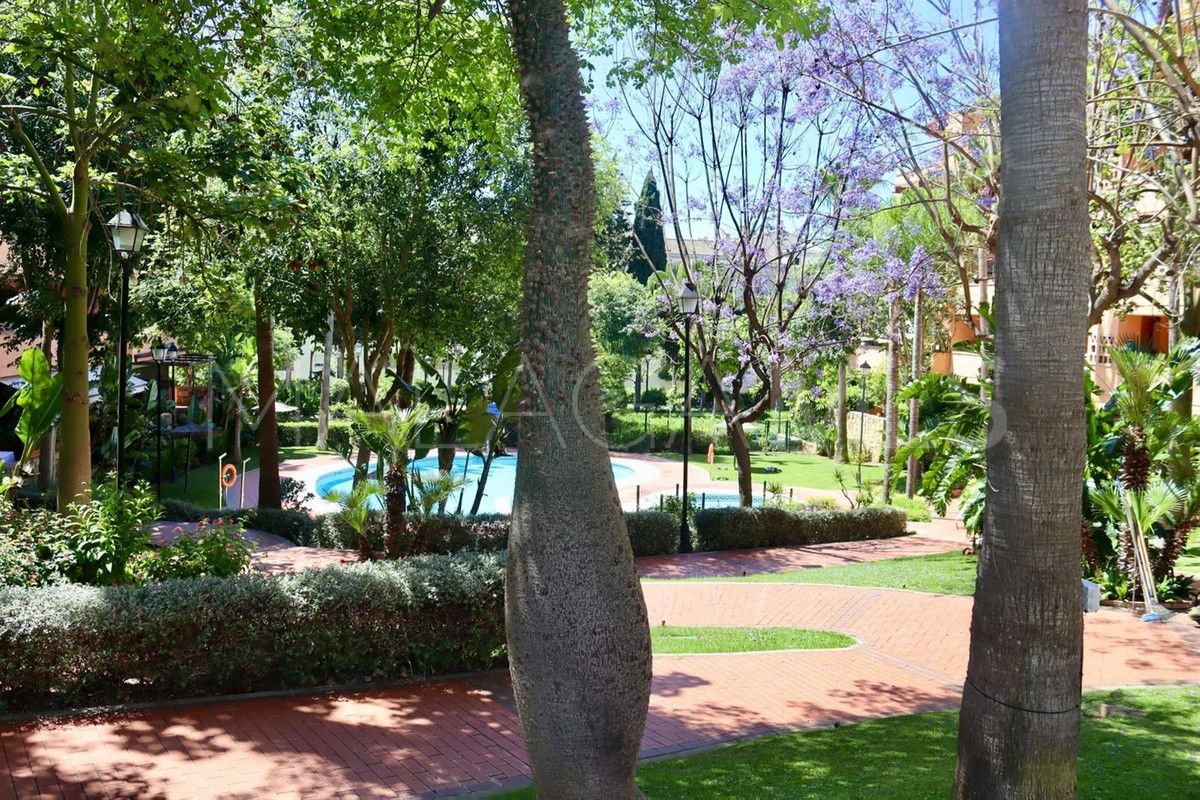 Apartment in Marbella Golden Mile for sale
