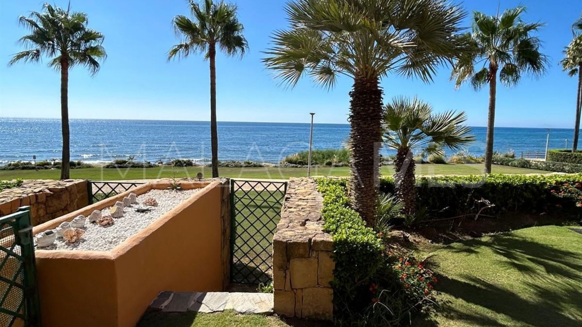 Apartamento planta baja for sale in New Golden Mile