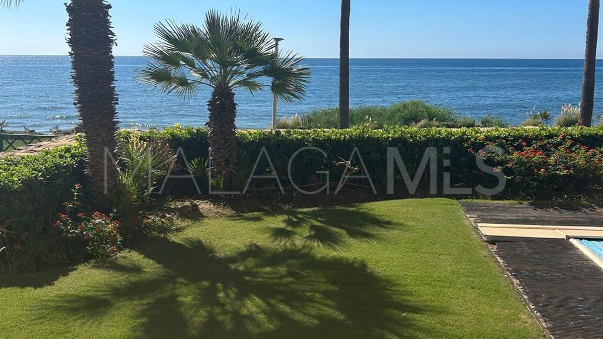 Apartamento planta baja for sale in New Golden Mile