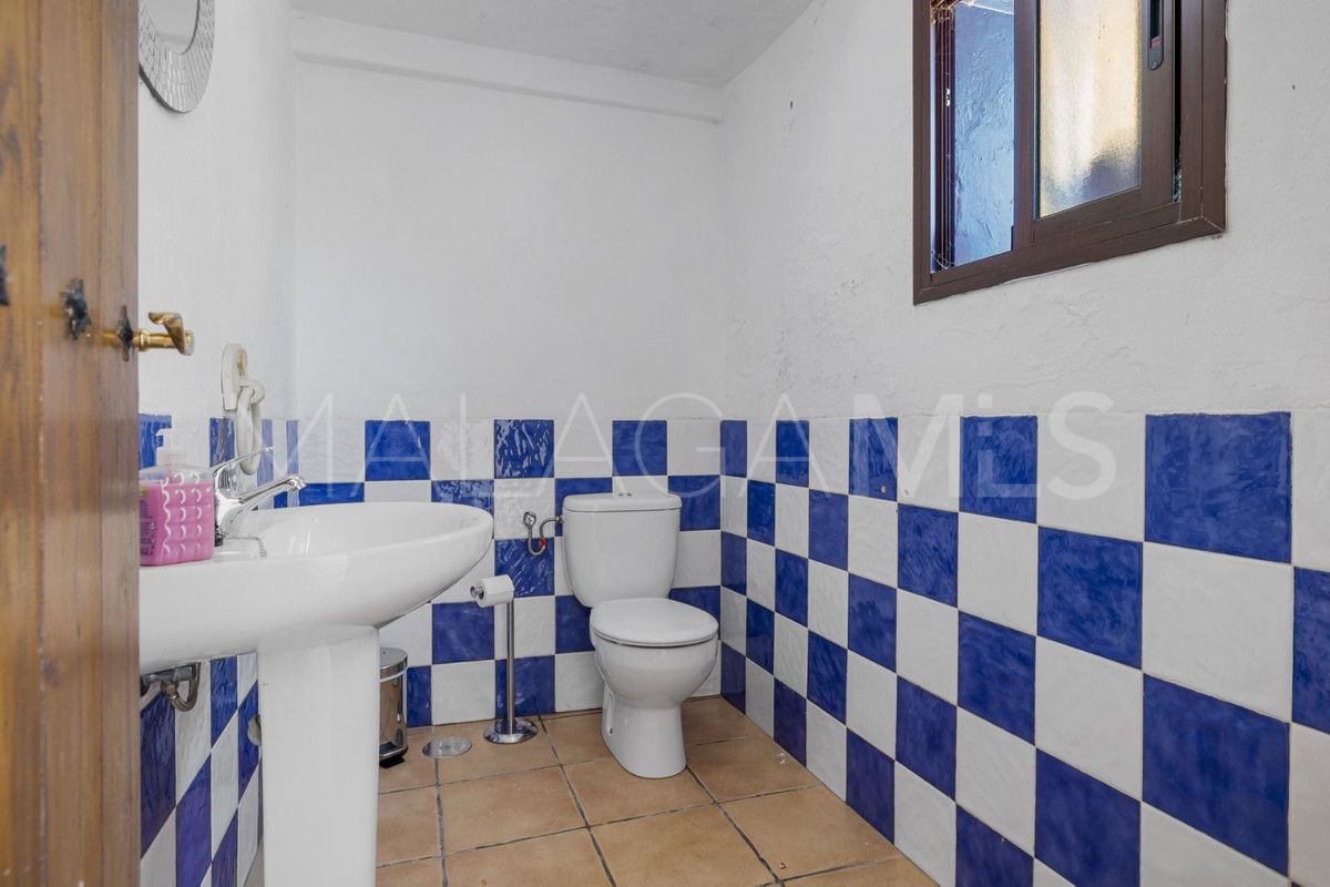 Hôtel for sale in Cortes de la Frontera