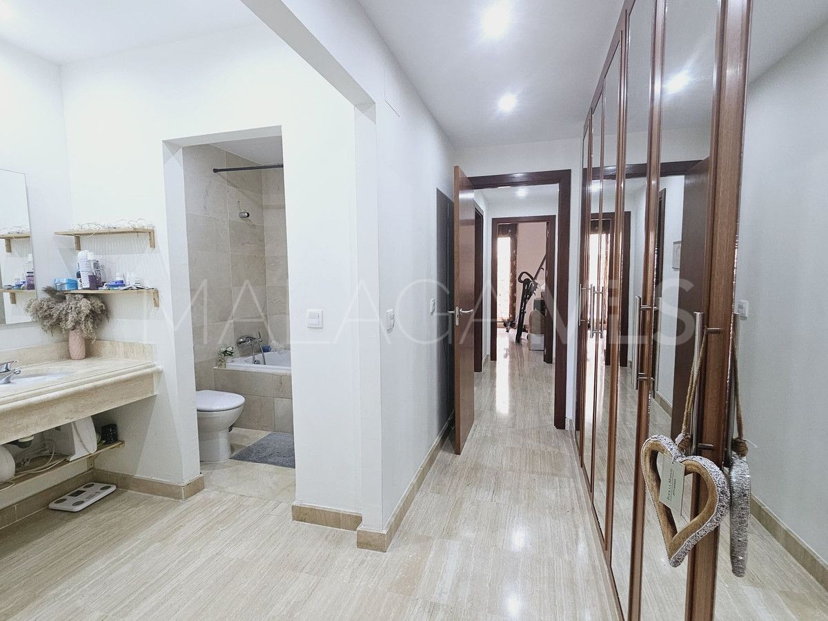 Penthouse for sale in Estepona