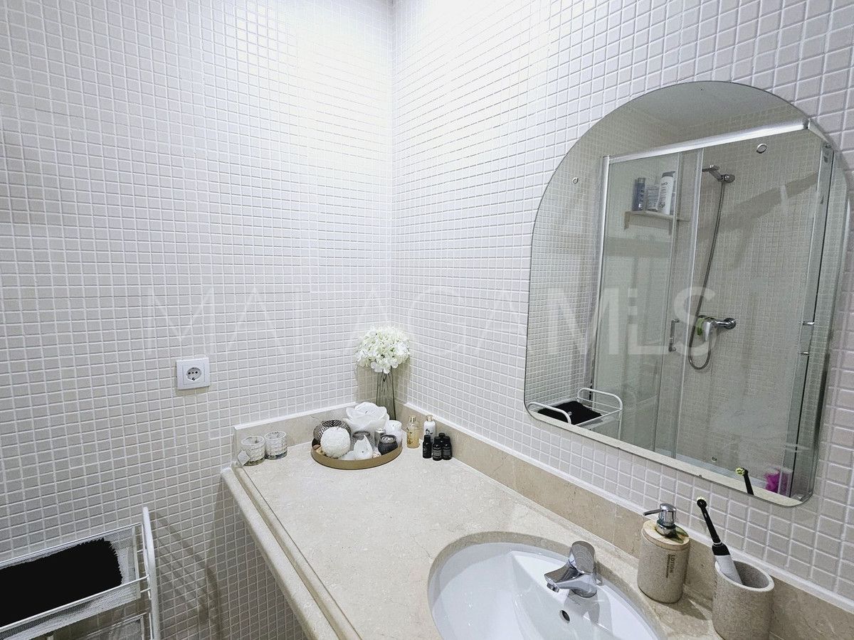 Penthouse for sale in Estepona
