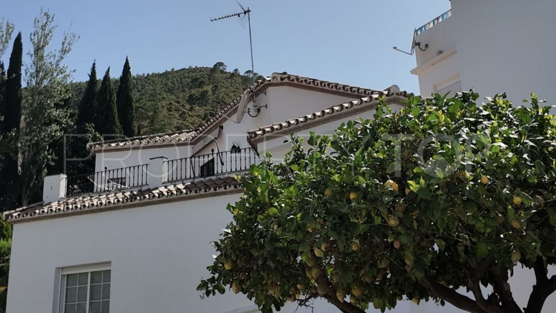 For sale Benahavis 4 bedrooms villa