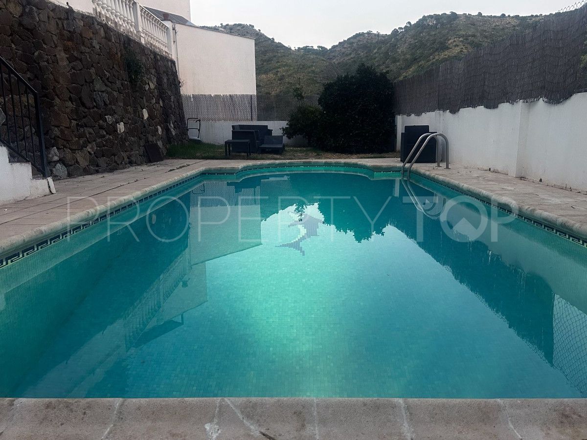 Benahavis, villa a la venta de 4 dormitorios